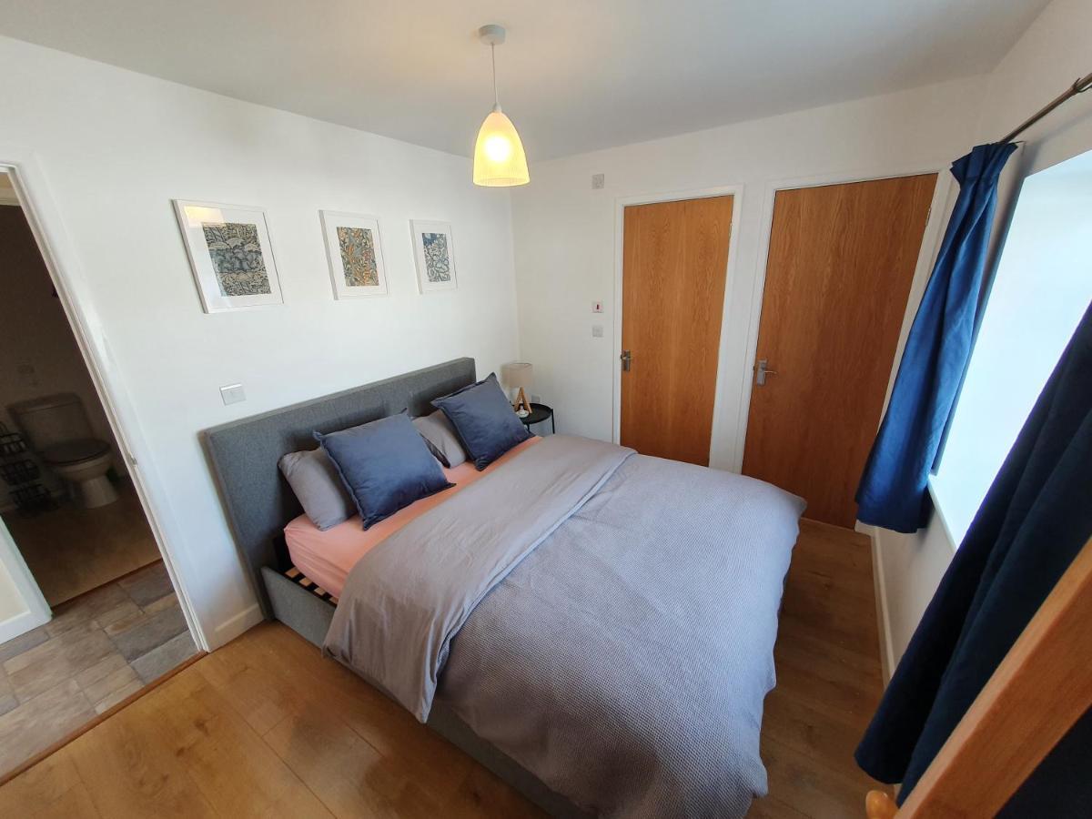 Beautiful 2 Bedroom Guest House With Private Pool In Lacock, Wiltshire Exterior photo