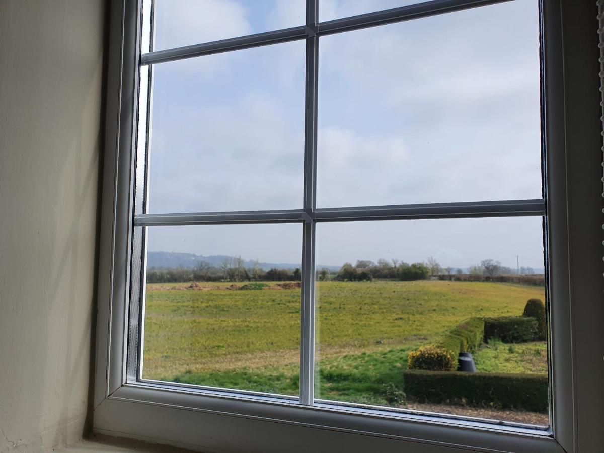 Beautiful 2 Bedroom Guest House With Private Pool In Lacock, Wiltshire Exterior photo